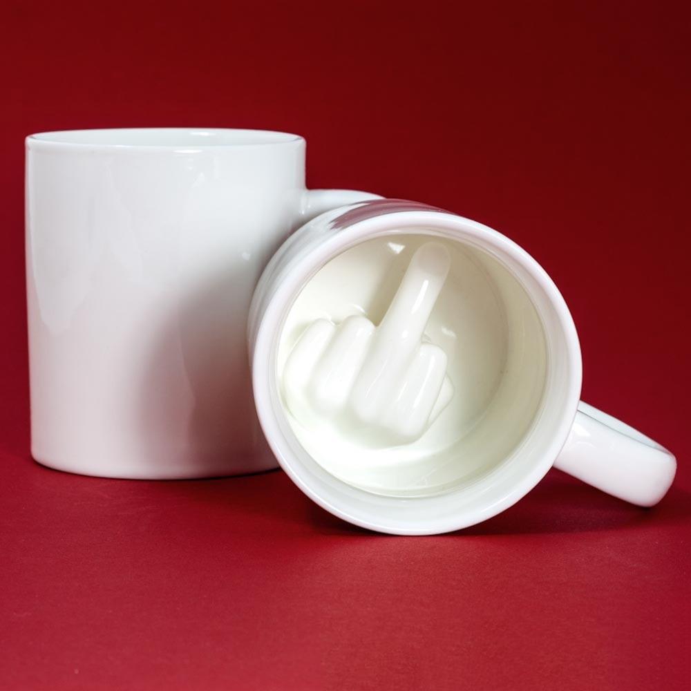Mug original doigt d'honneur ou tasse insolite effet d'optique : :  Cuisine et Maison